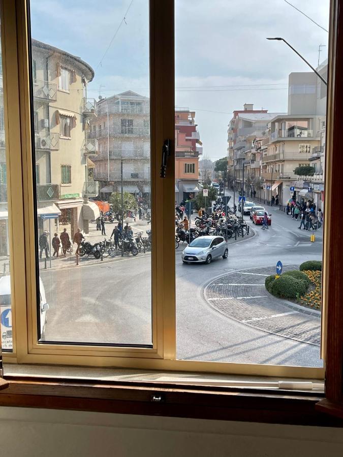 Piazza Italia Charming Sea Apartments Кьоджа Экстерьер фото
